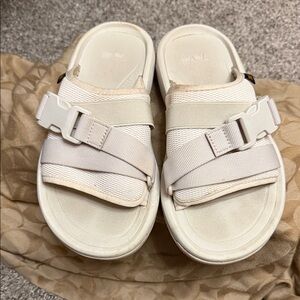 Teva Women's Teva womens Hurricane Verge Slide White and Cream Sandals